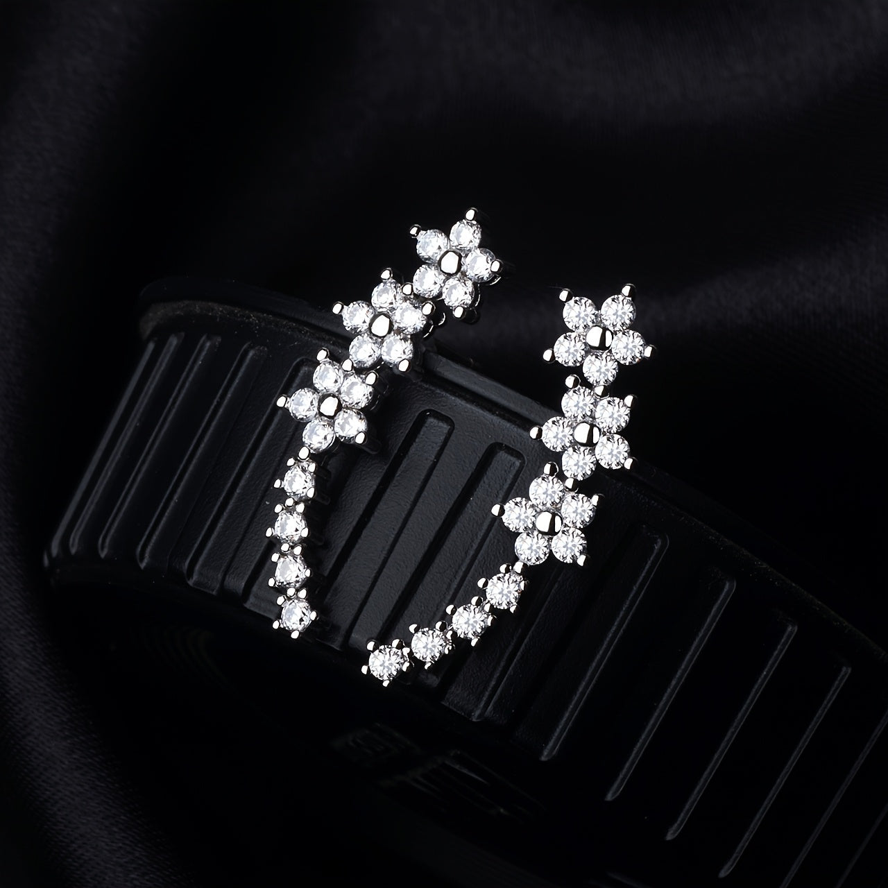 Kelli | Stylish Floral Earrings